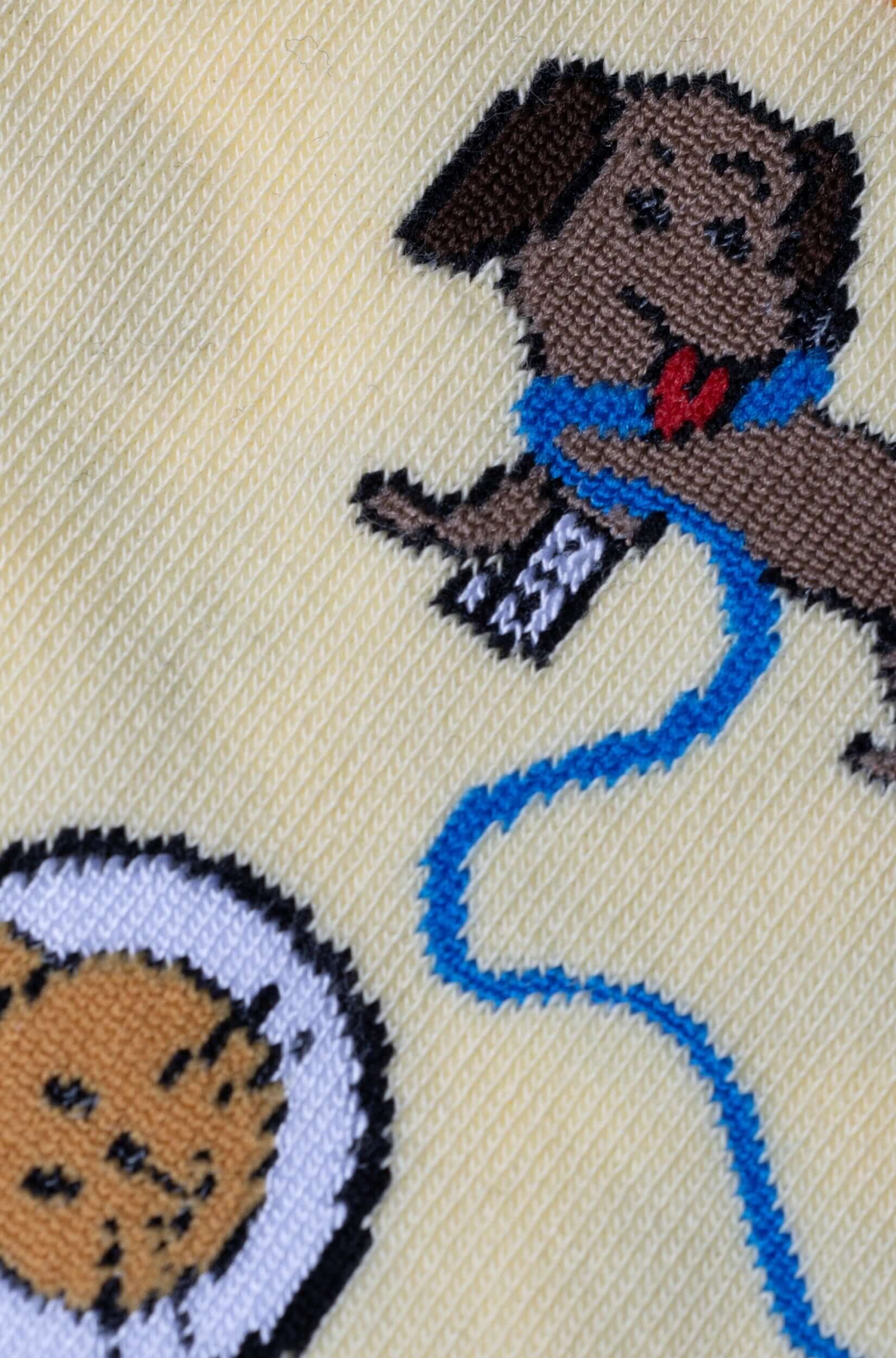 Skarpetki medyczne pieski (unisex) zbliżenie na pieska