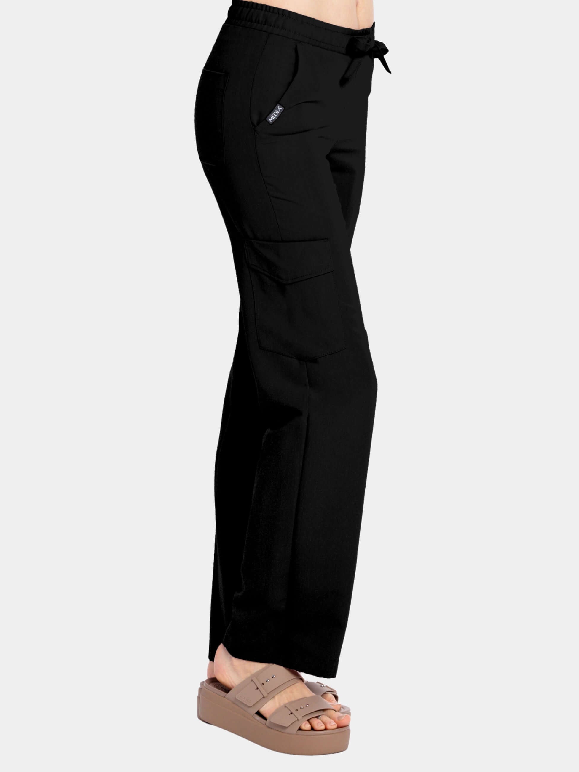 Spodnie medyczne damskie FLOW z szeroką nogawką czarne