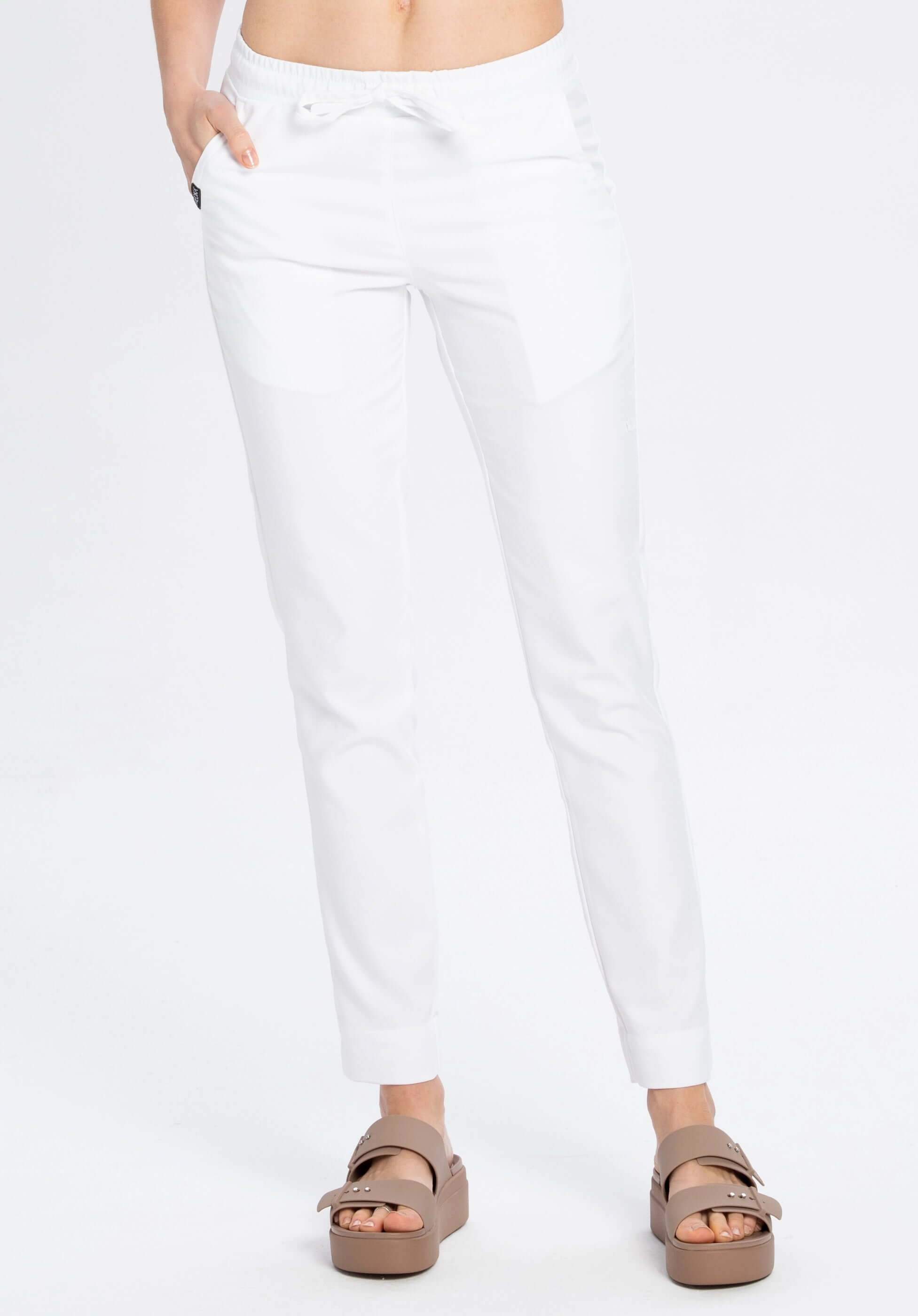 Spodnie medyczne damskie NESSA białe