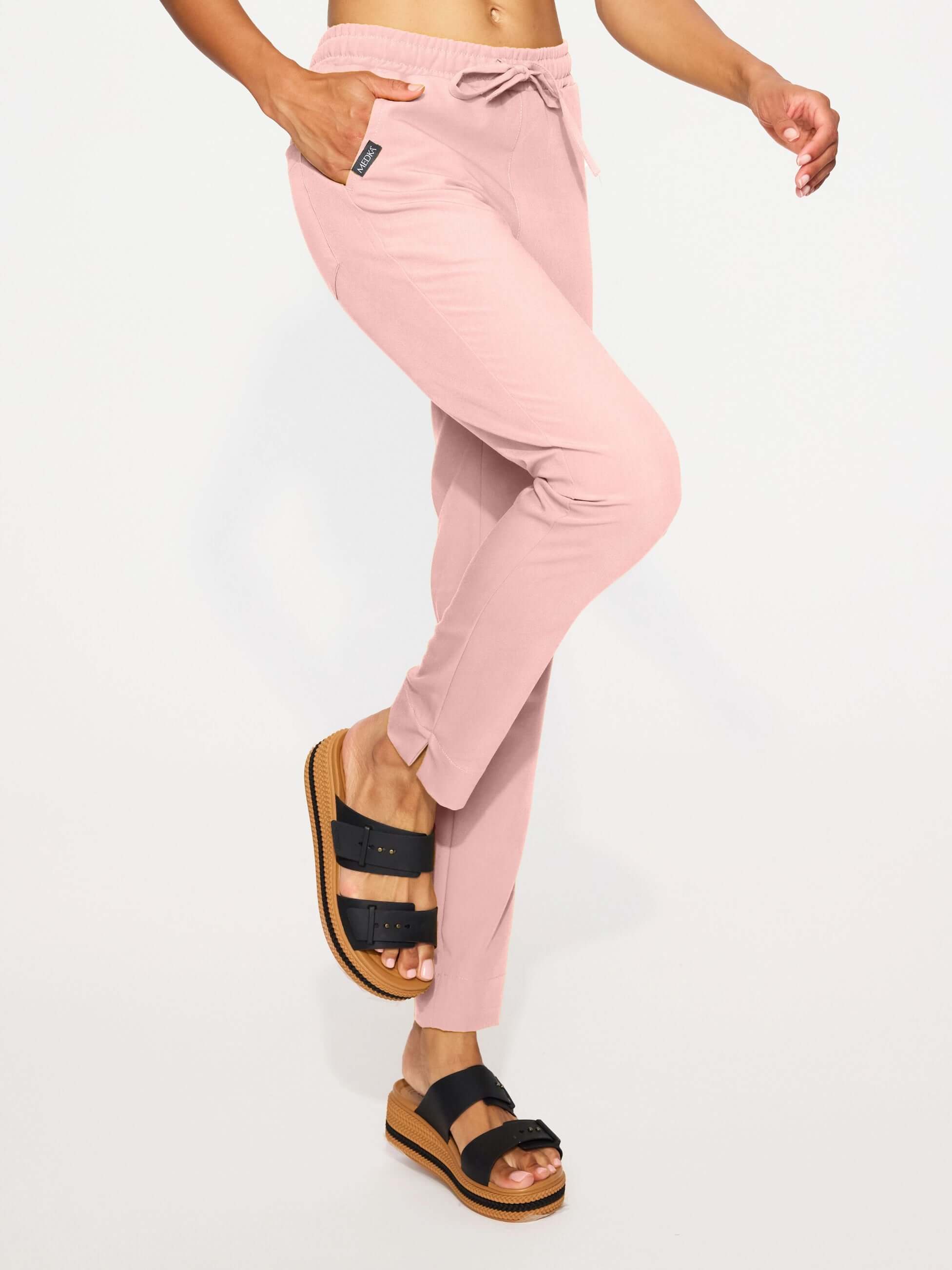 Spodnie medyczne damskie NESSA salmon pink