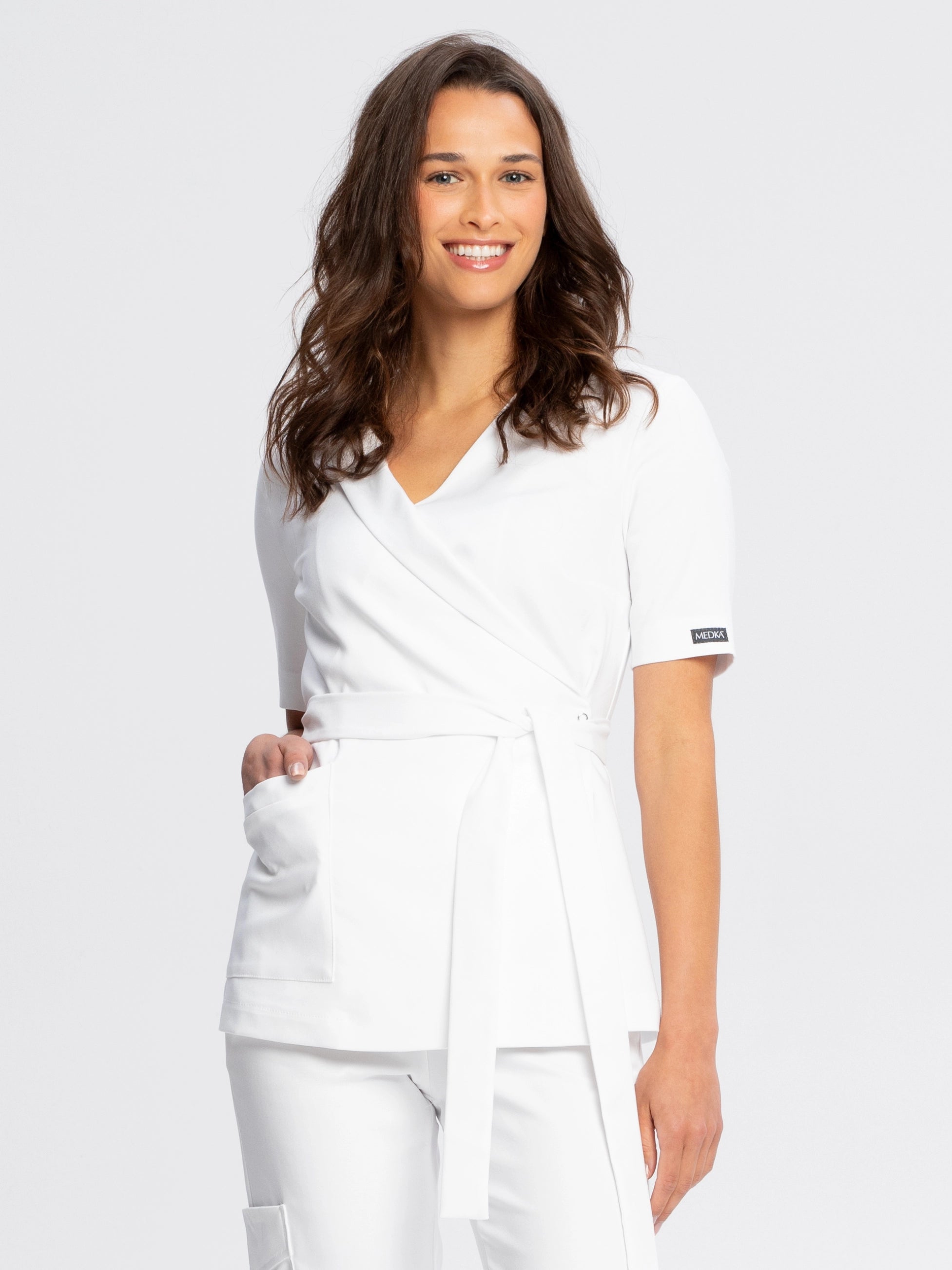 Tunika medyczna NAYA biała widok z przodu