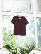 Bluza medyczna damska MOXI espresso na wieszaku