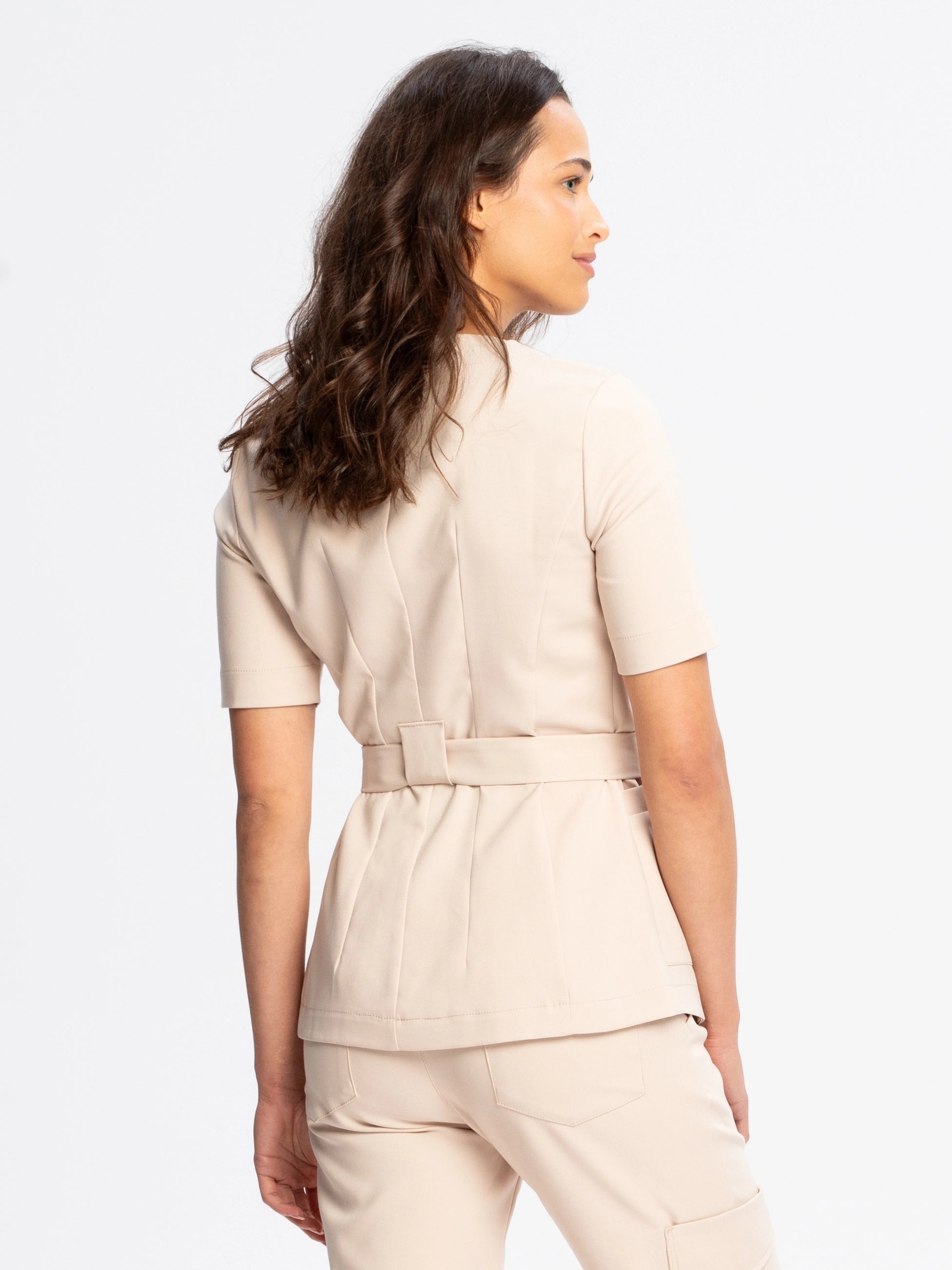 Tunika medyczna NAYA vanilla widok z tyłu