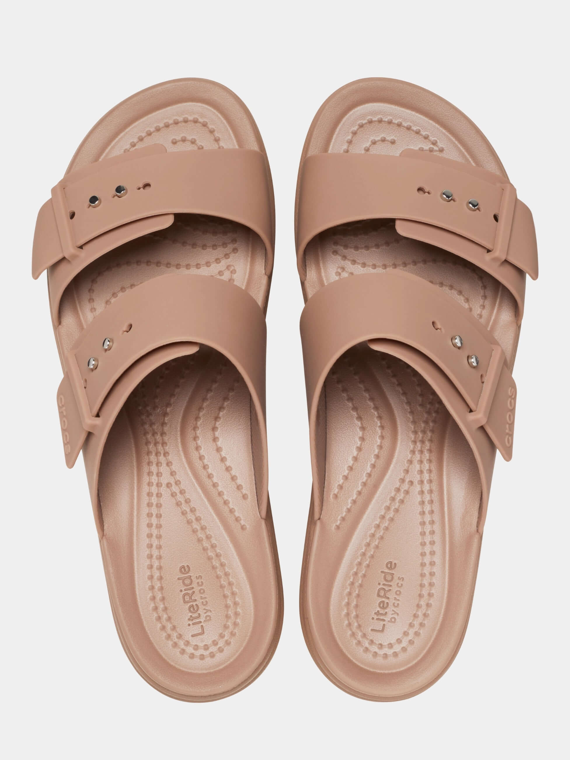 Buty medyczne Crocs Brooklyn latte z góry