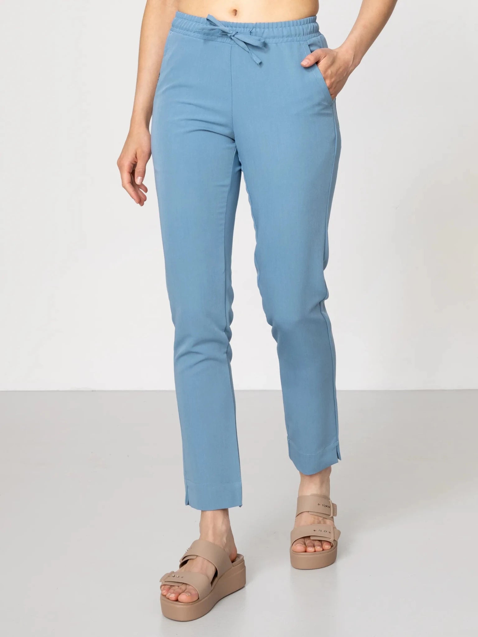 Spodnie medyczne damskie - NESSA candy blue - Medka