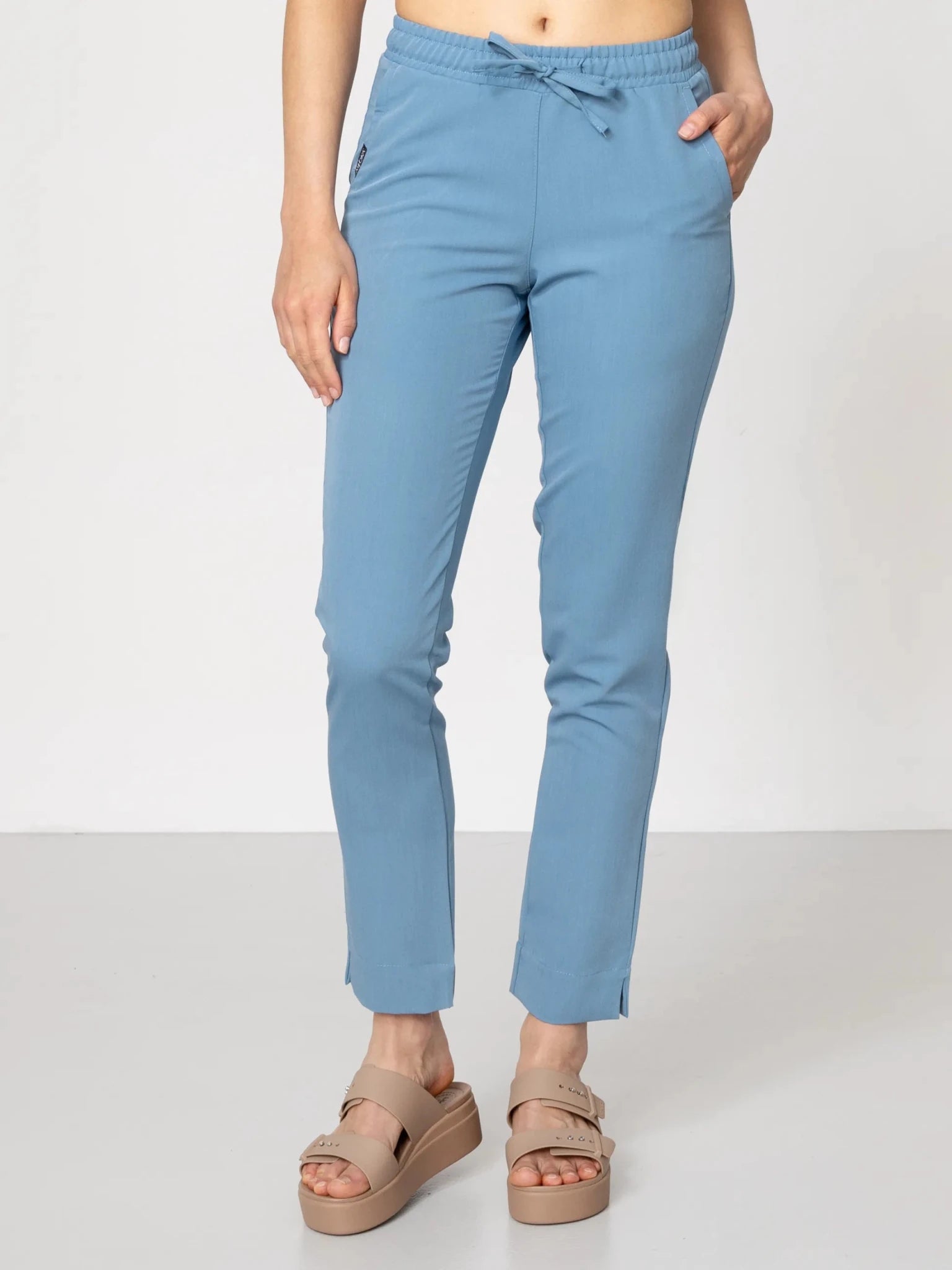 Spodnie medyczne damskie - NESSA candy blue - Medka