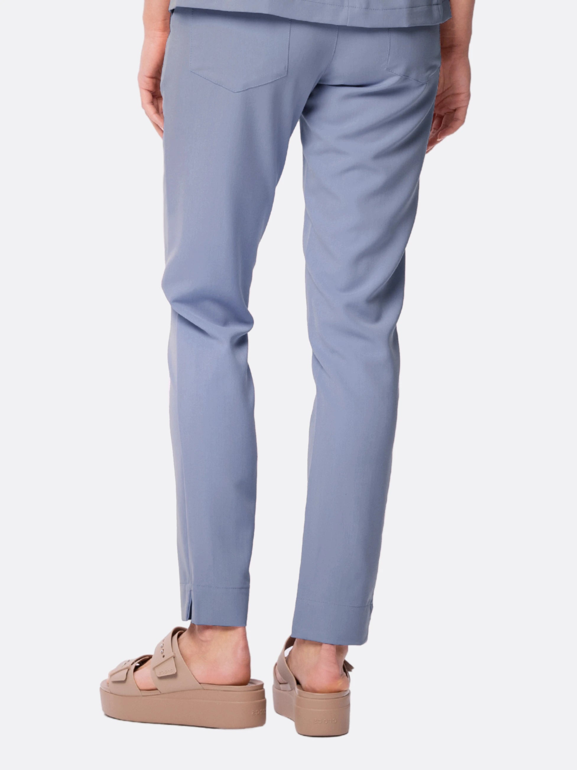 Spodnie medyczne damskie NESSA frozen tylny widok